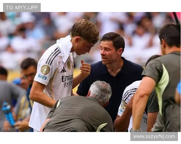 佩佩回忆穆帅执教皇马时期阿隆索积极交流战术见解